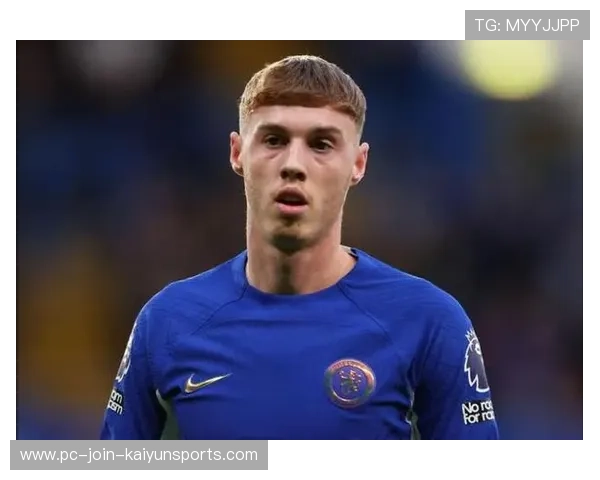 切尔西中场回传制造致命反击机会，蓝军反超比分：战术美学与速度之战