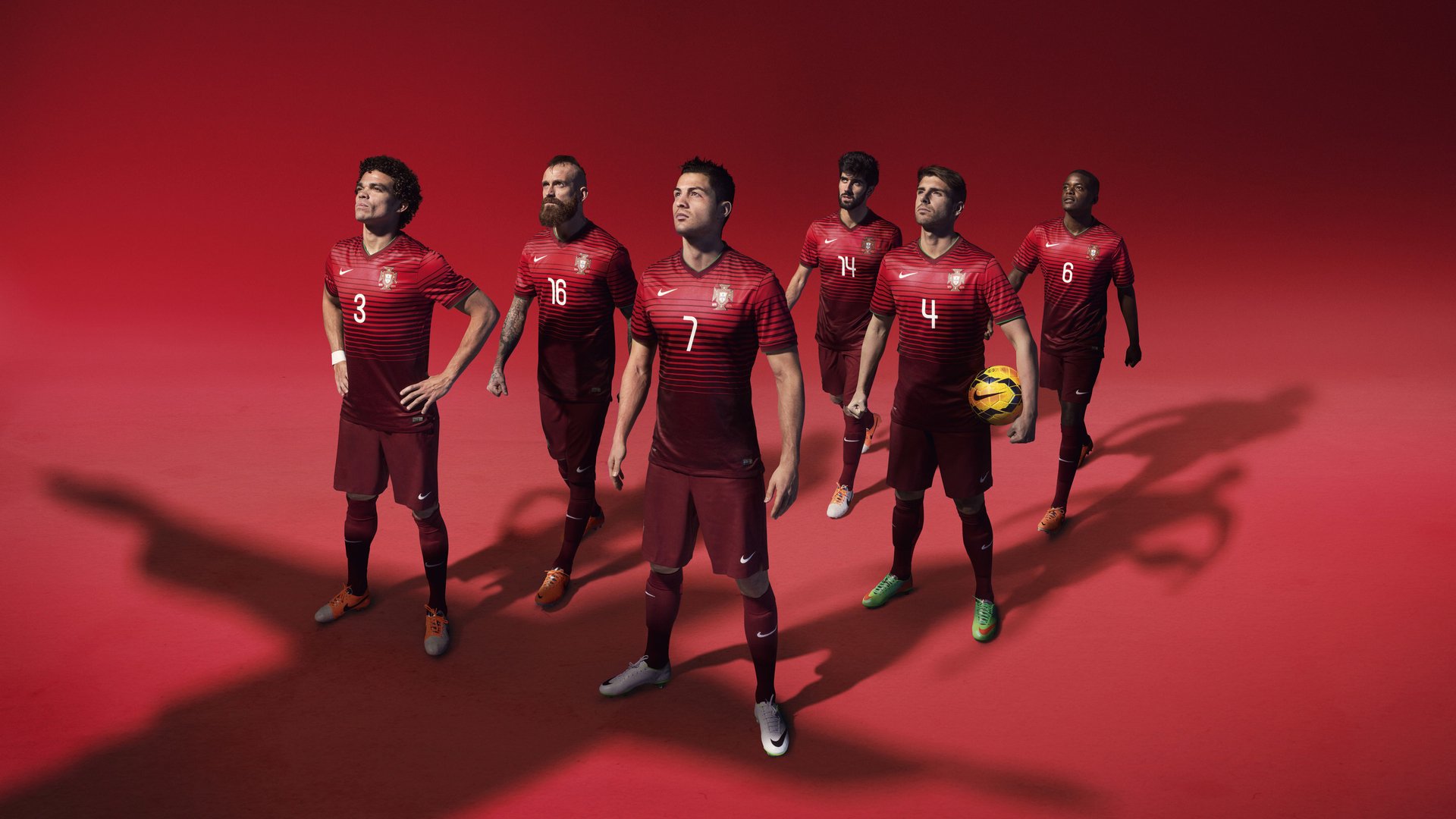 英超焦点战曼城大胜布莱顿 德布劳内世界波+两助攻满分表现，曼城vs布莱顿首发